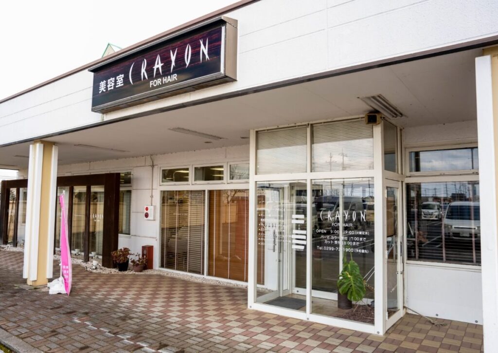 クレヨン モール店
